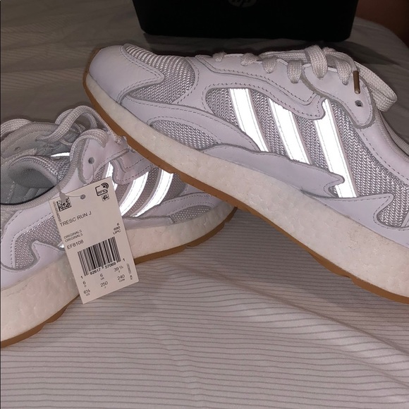 Adidas - Picture 1 of 4